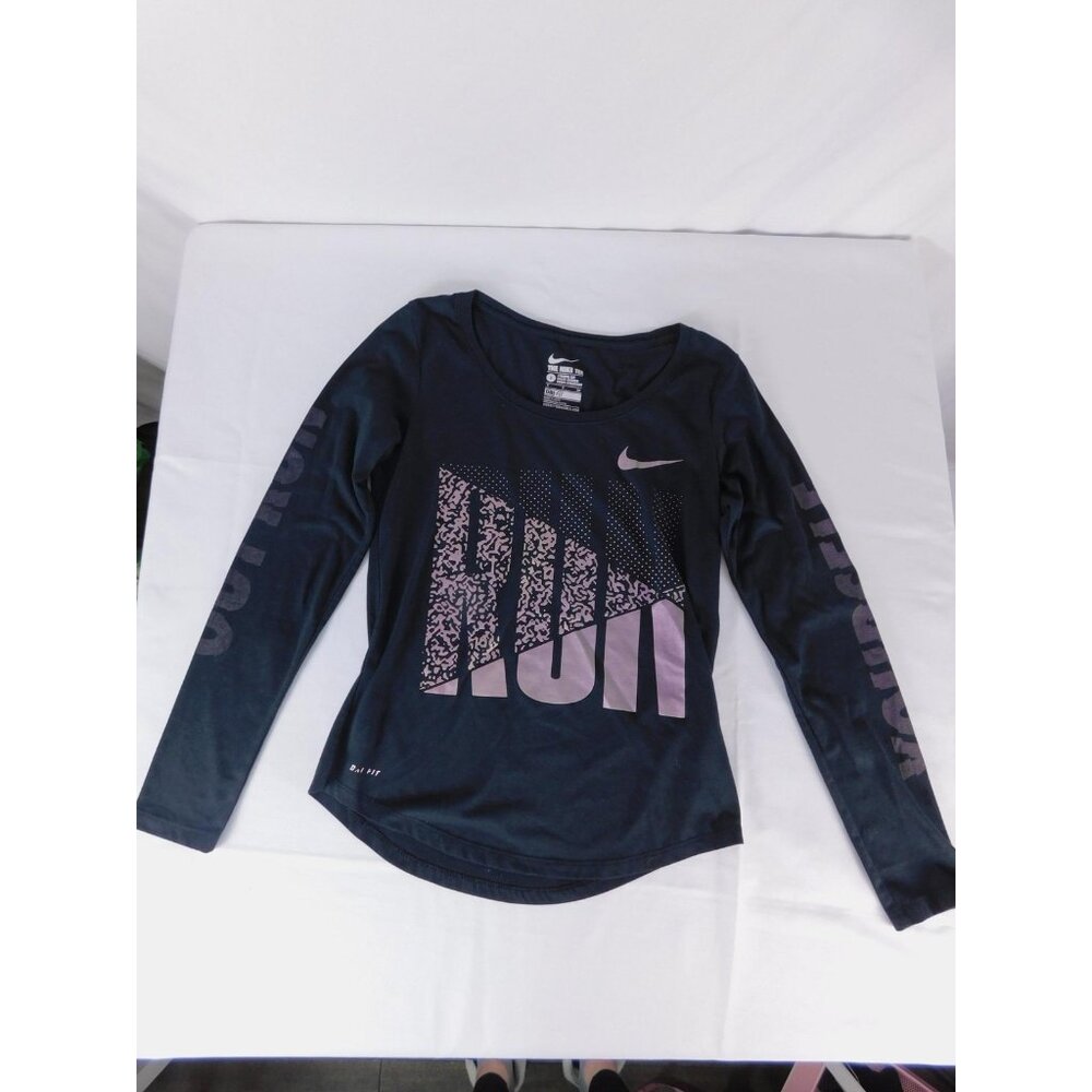 Nike Dri-FIT Run Shirt Womens Small Black Long Sleeve Graphic Running Tee